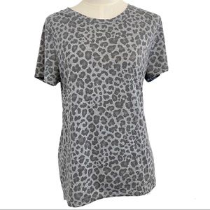 Zoe‎ + Liv gray leopard t-shirt tee womens  size large.